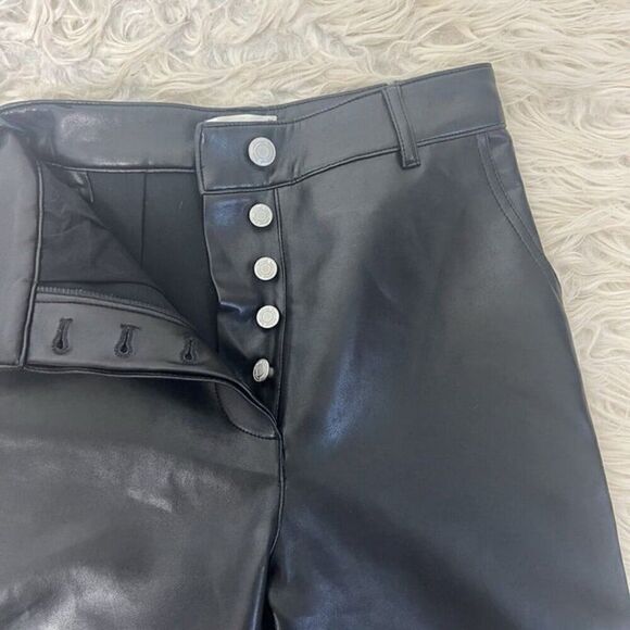 Aritzia WILFRED Faux Leather Modern Cargo Black Pants Womens Size 00 NWOT - Picture 6 of 12